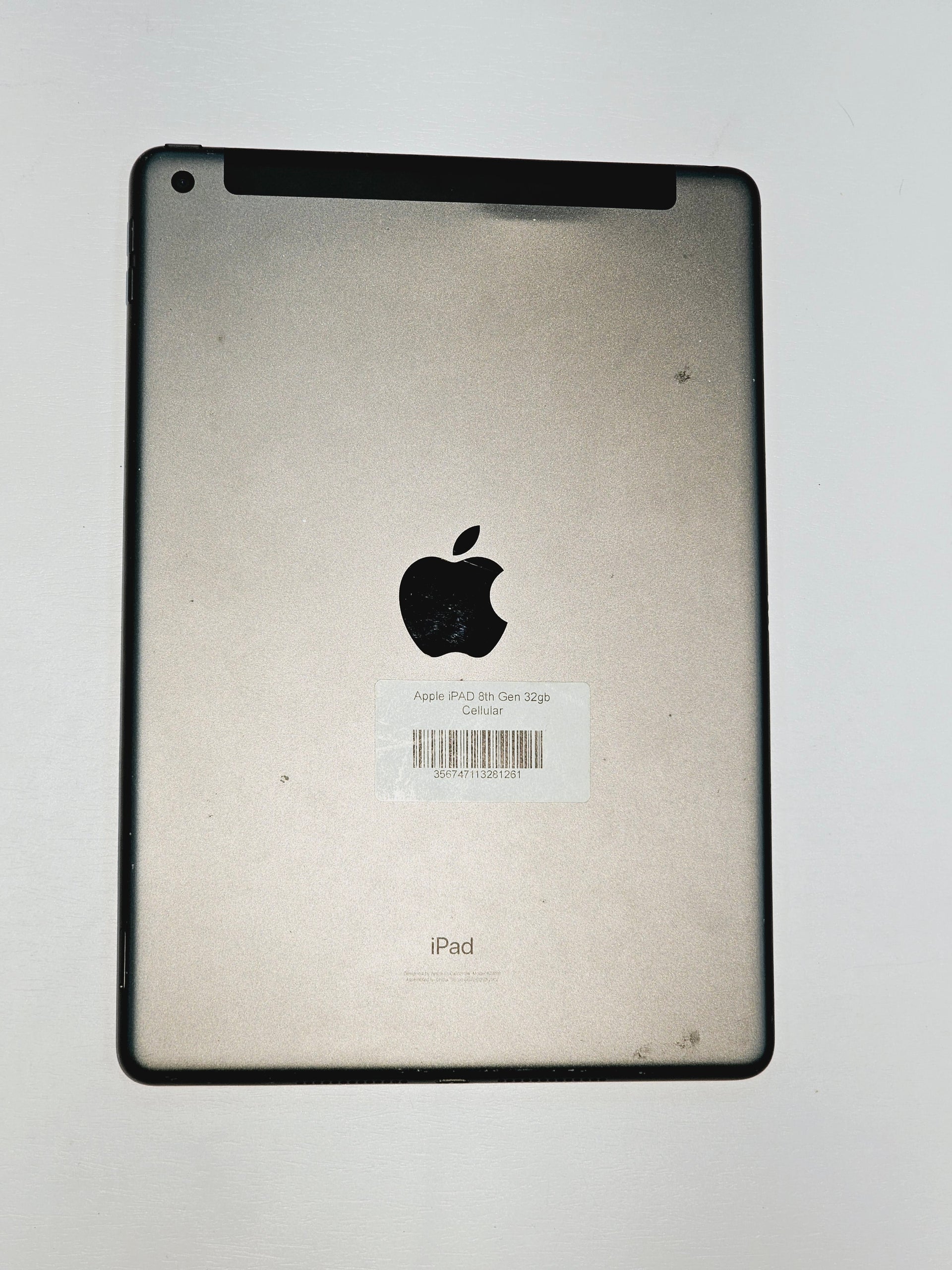 Reparar iPad (8.ª generación) Barcelona. Reparación tienda Sepúlveda 175 o  a domicilio.