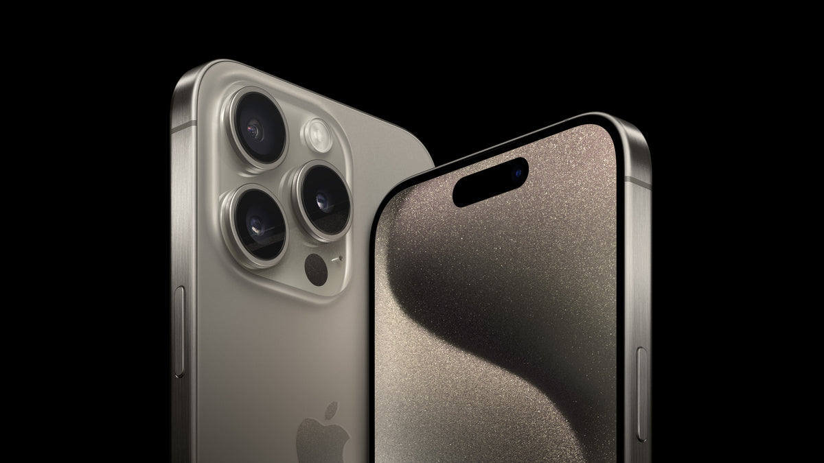 iPhone 15 Pro Max – front and rear view in natural titanium