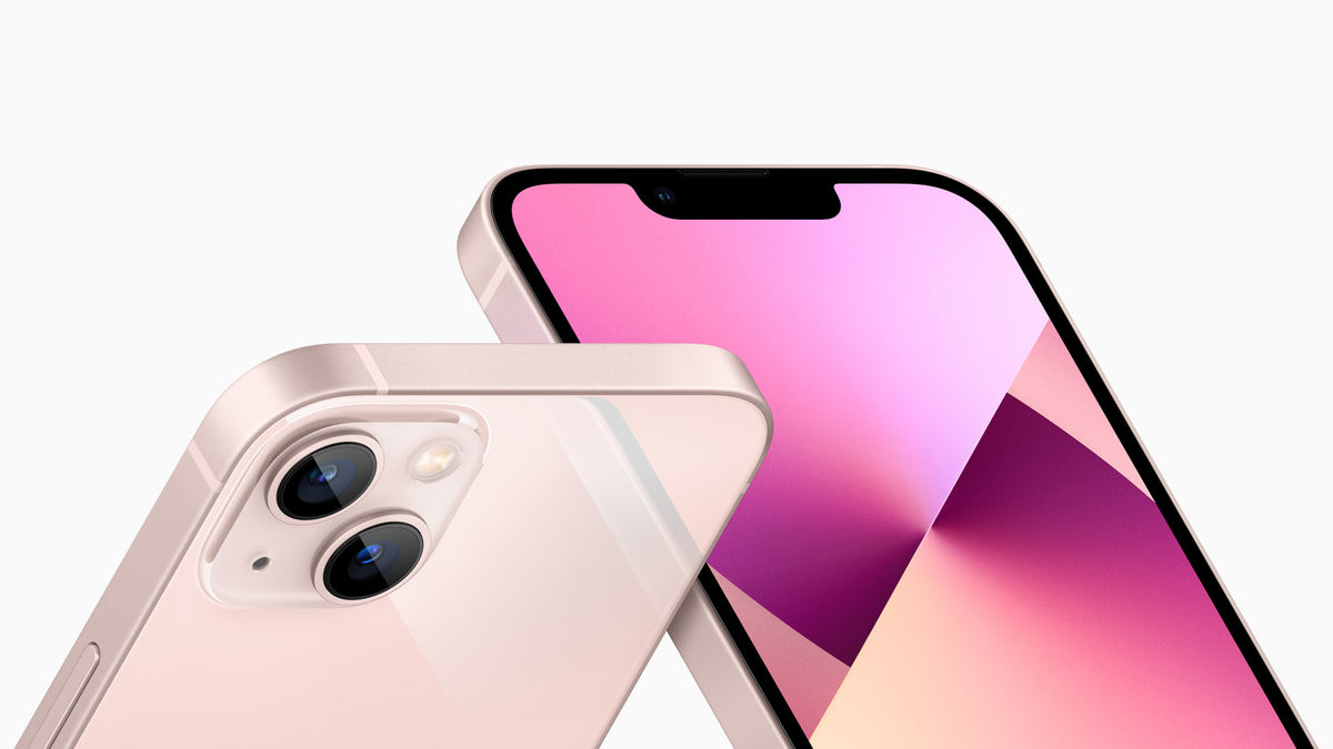 iPhone 13 – design detail, dual camera